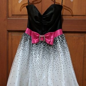 Strapless with Bow